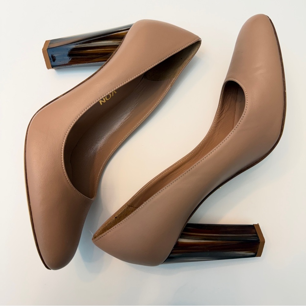 DIANE VON FURSTENBERG Santana Leather Pumps In Nude, Size 7.5 - Picture 5 of 8